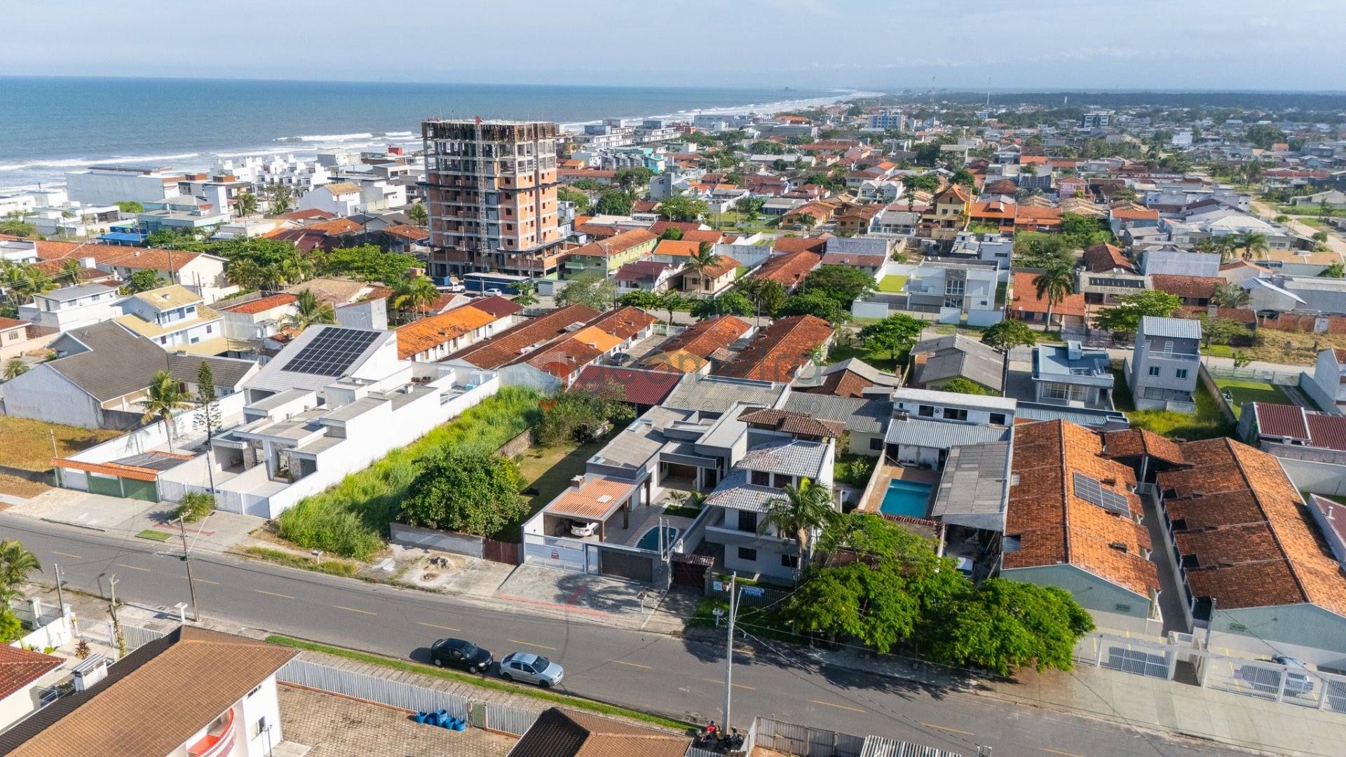Residência nova - Balneário Eliana