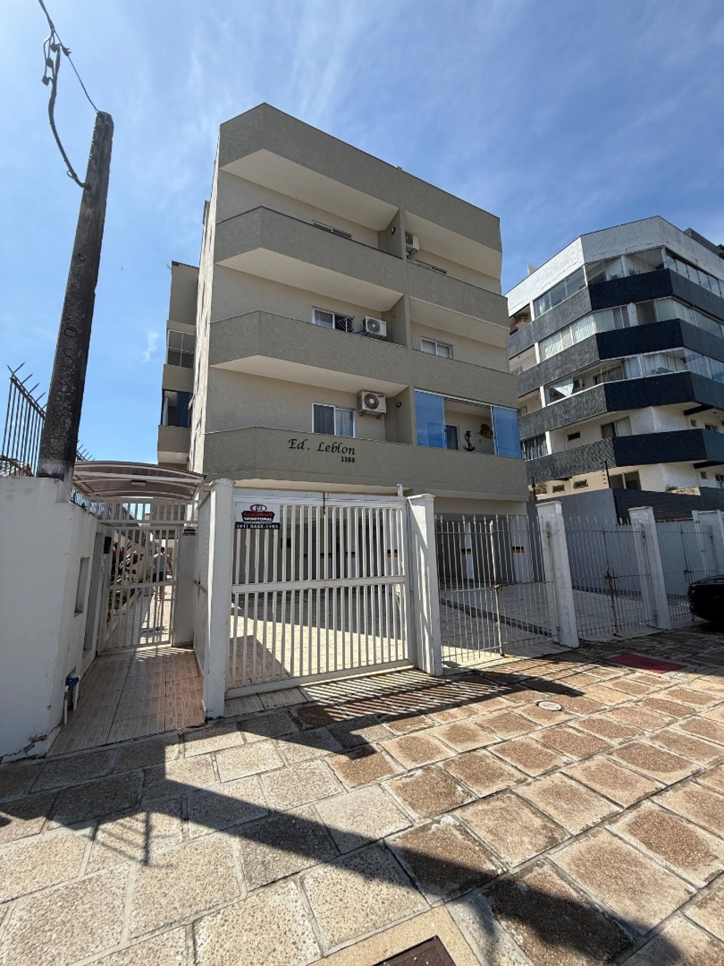 Apartamento Mobiliado no Edifício Leblon – Centro