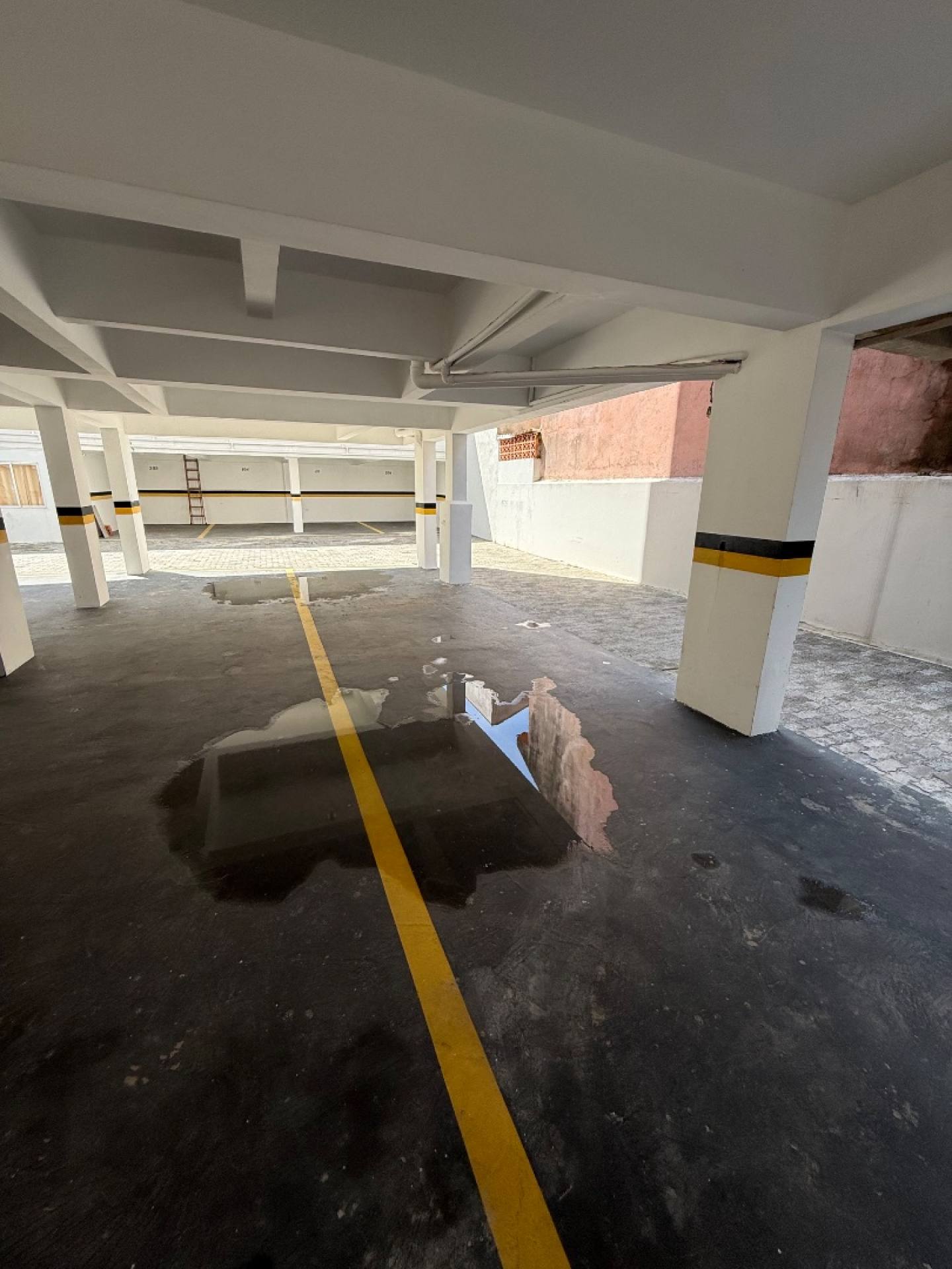 Apartamento Mobiliado no Edifício Leblon – Centro