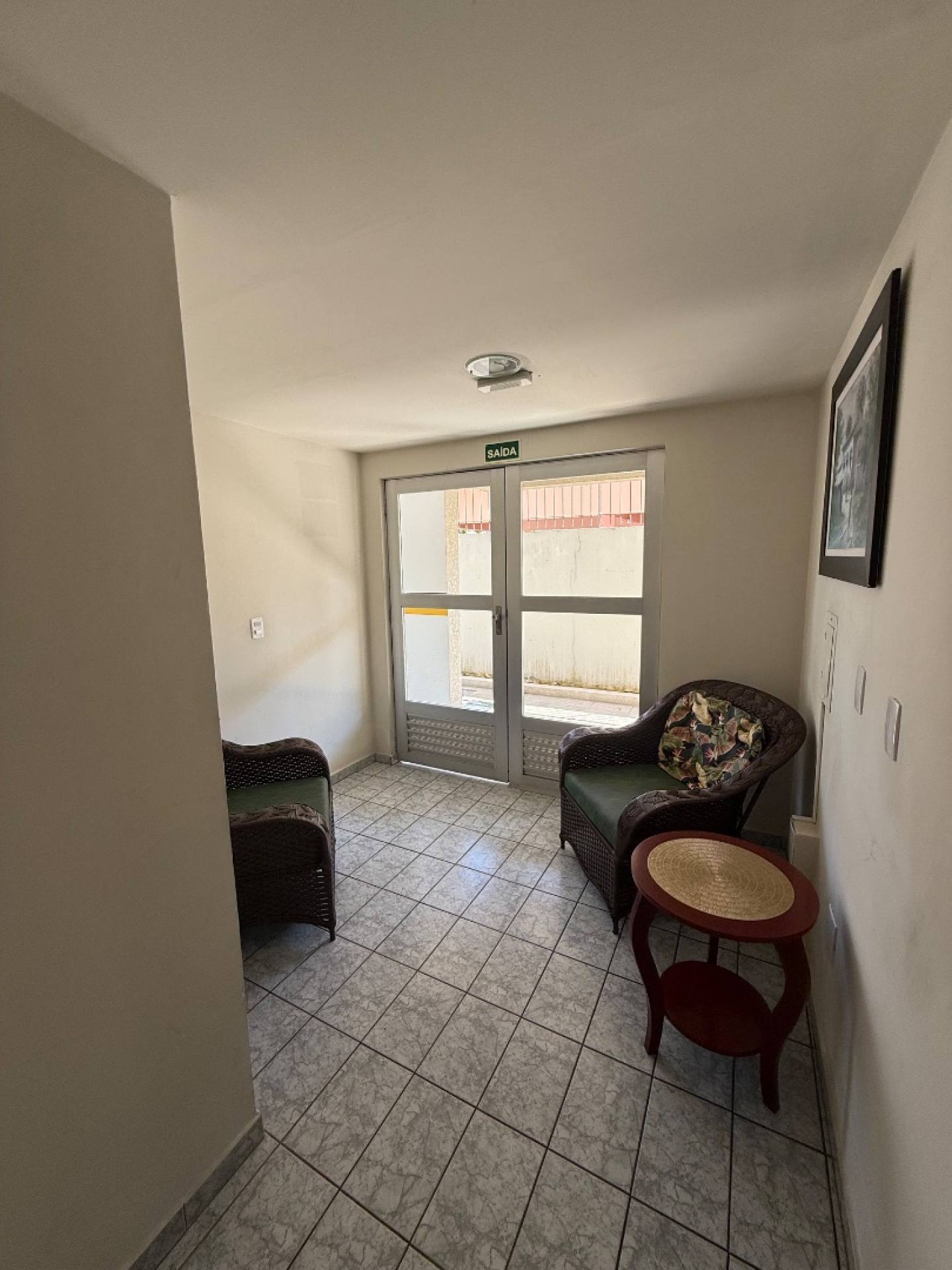 Apartamento Mobiliado no Edifício Leblon – Centro