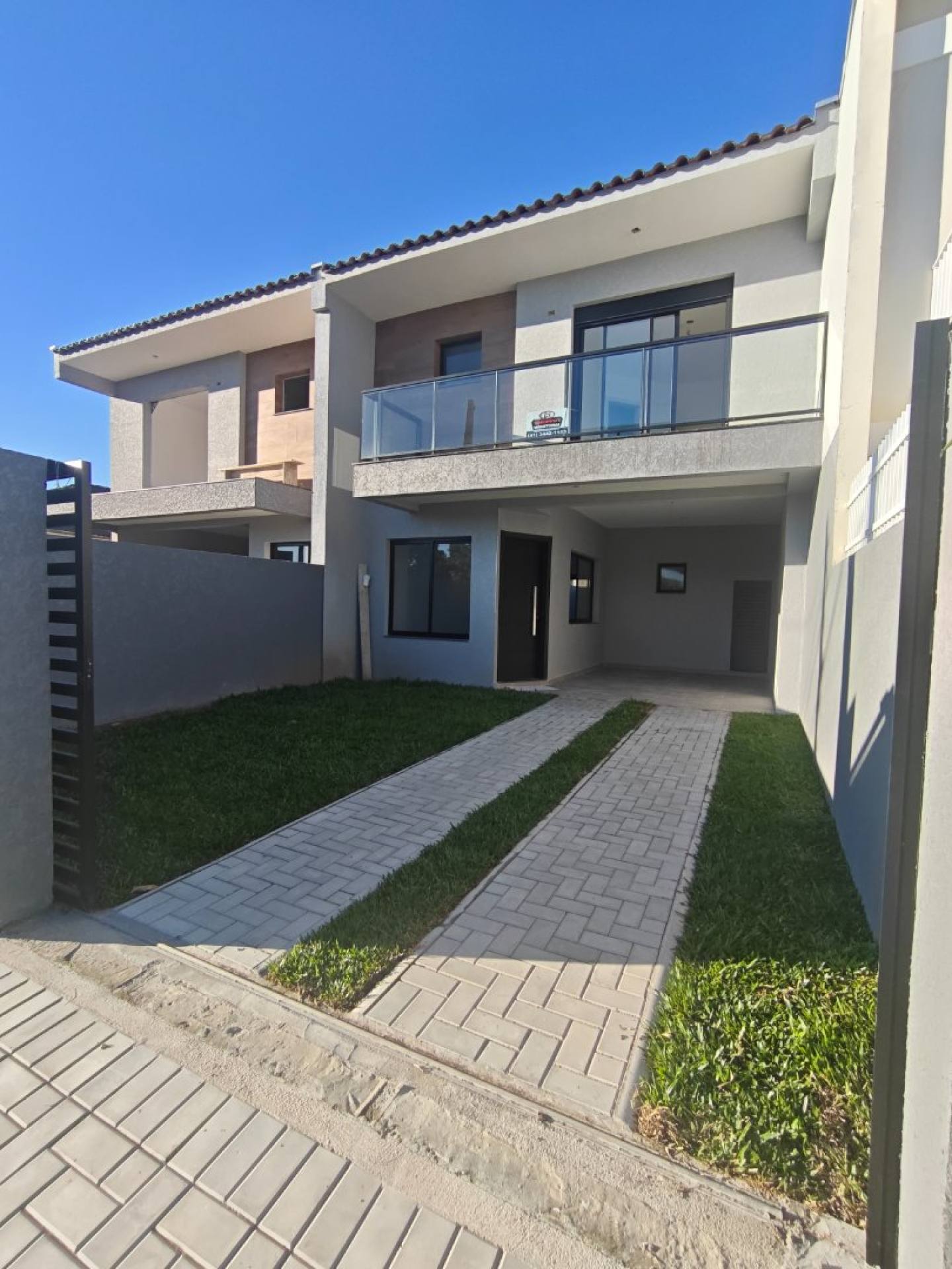 Sobrado Recém-Construído no Centro