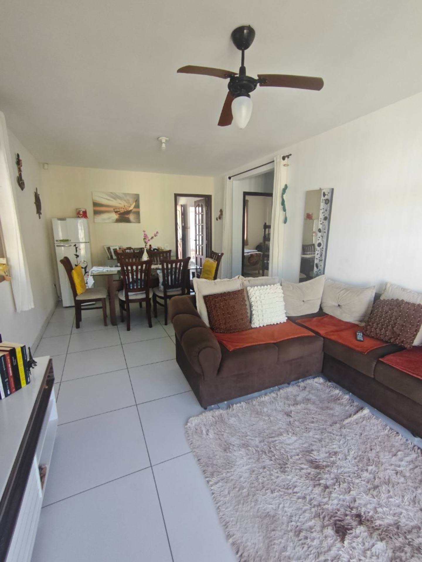 Casa com Edícula e Amplo Terreno Próxima ao Centro de Guaratuba