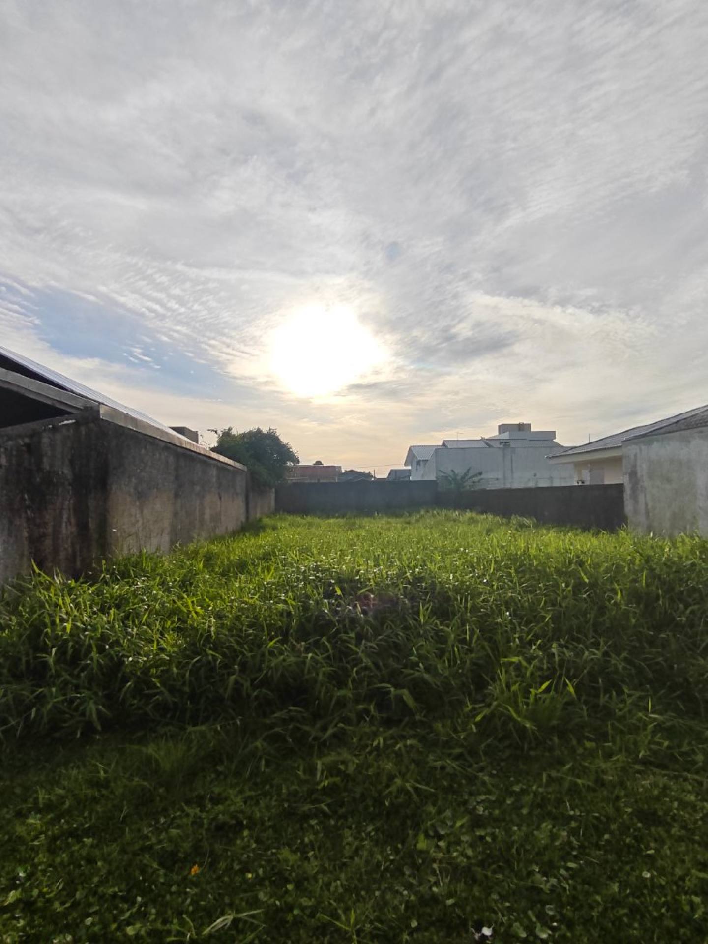 Terreno de 420m² a 150 Metros do Mar no Brejatuba – Guaratuba
