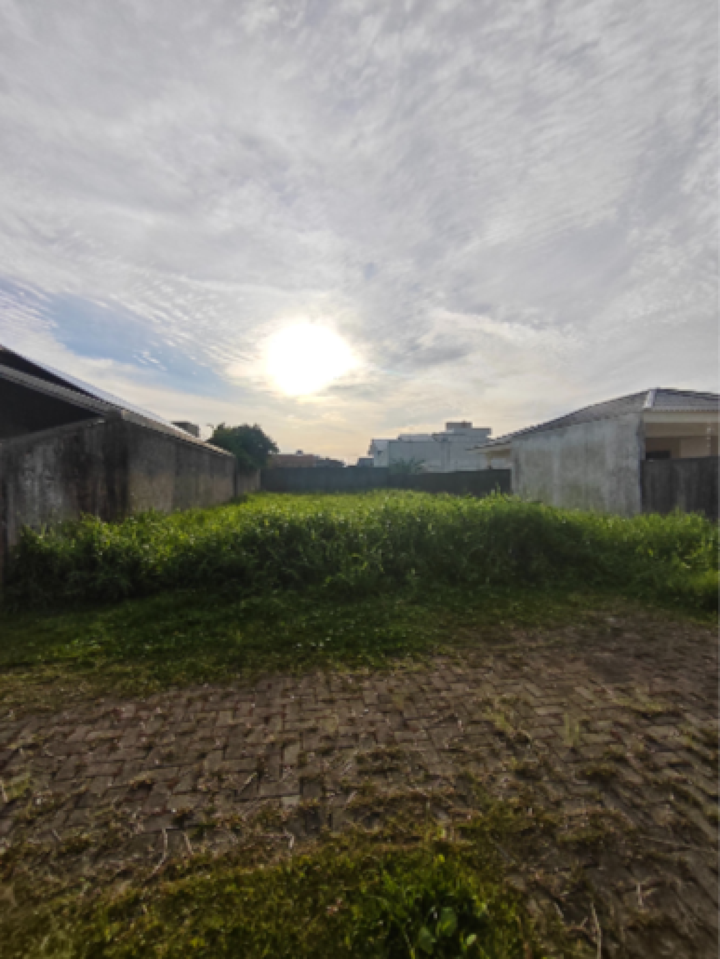 Terreno de 420m² a 150 Metros do Mar no Brejatuba – Guaratuba
