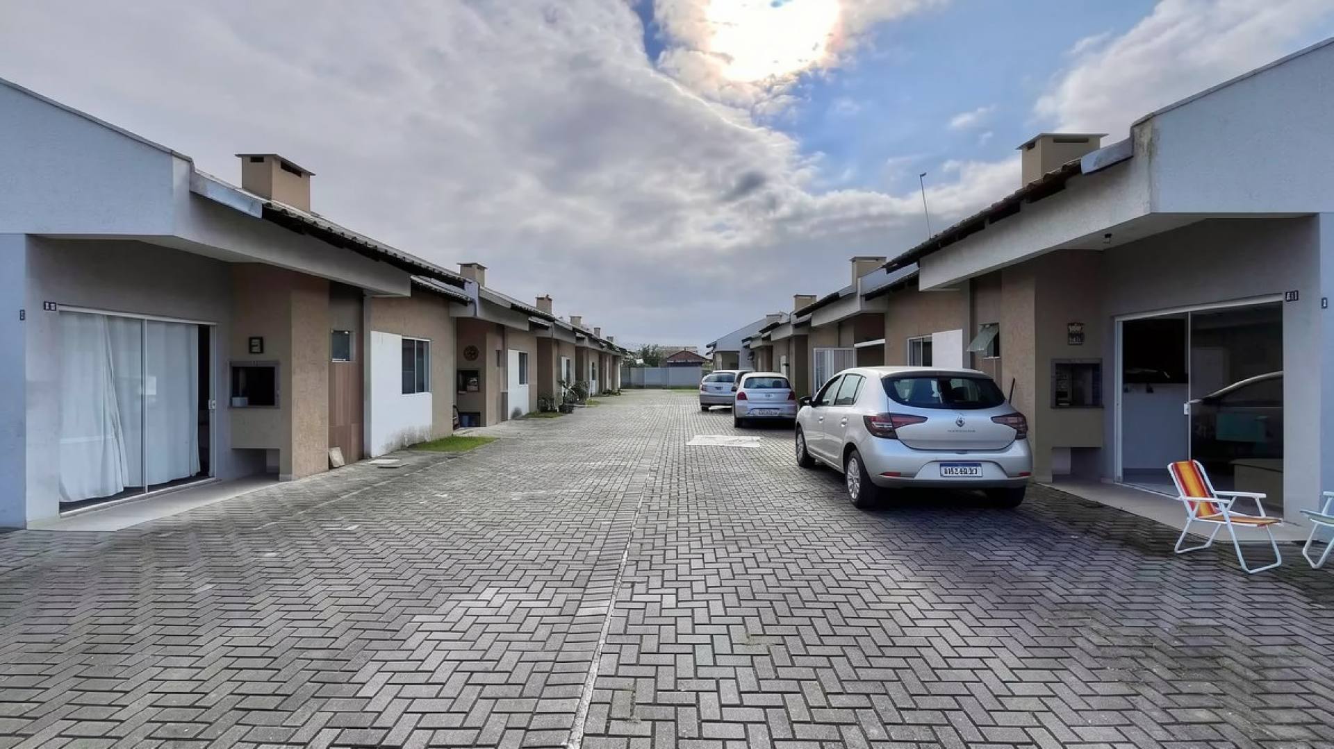 Casa à Venda no Condomínio Residencial Ueda