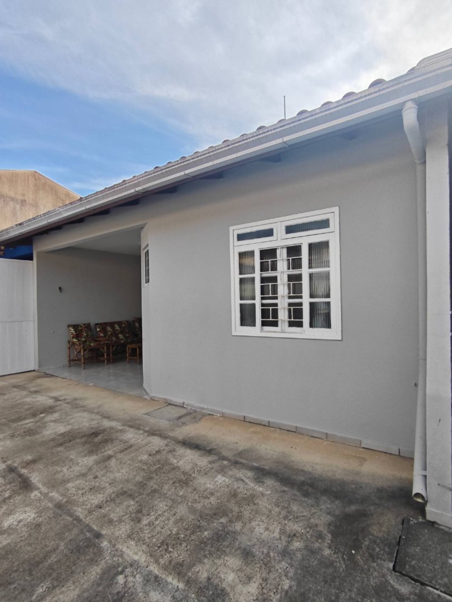 Casa Mobiliada a 200 Metros do Mar no Balneário Eliana