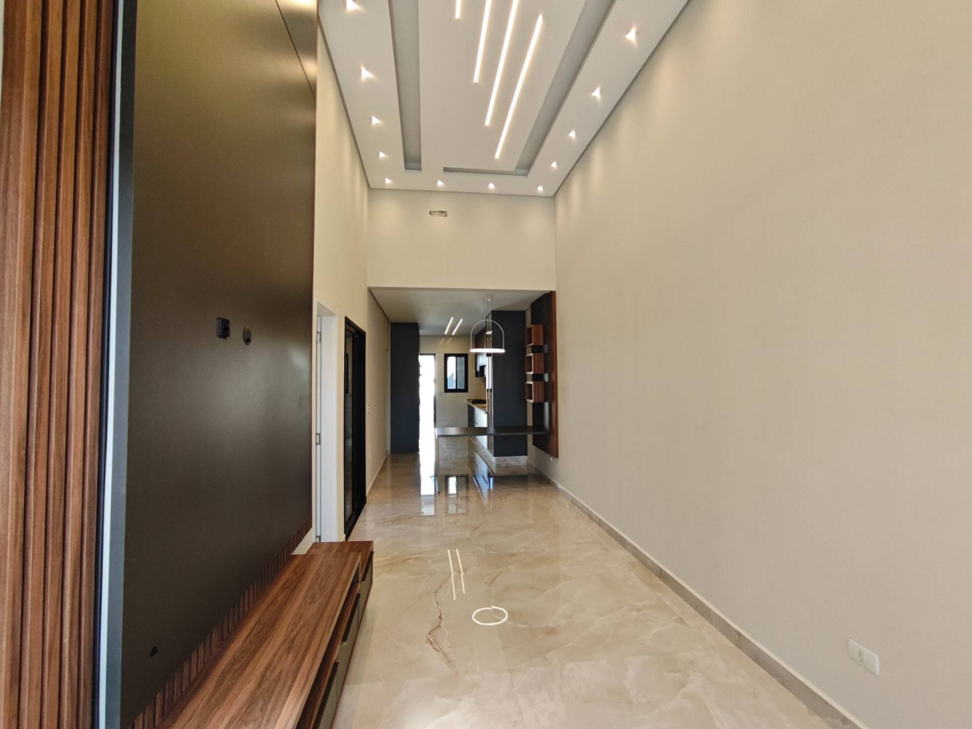 Casa Nova Semi-Mobiliada com Piscina em Guaratuba