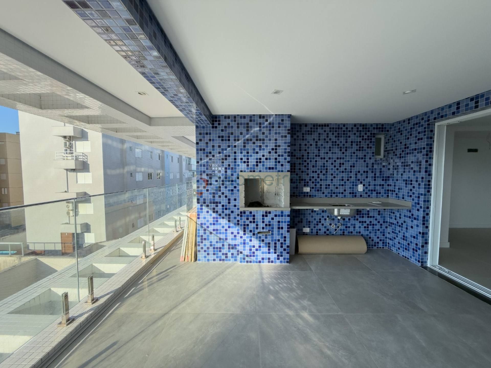 Apartamento Para Vender com 3 suítes próximo a praia Central em Guaratuba