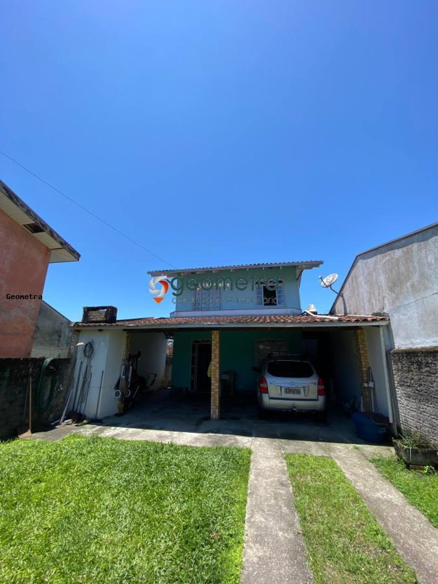 Sobrado Para Vender no bairro Piçarras 													<<< Selecione uma Cidade em 													<<< Selecione um Estado