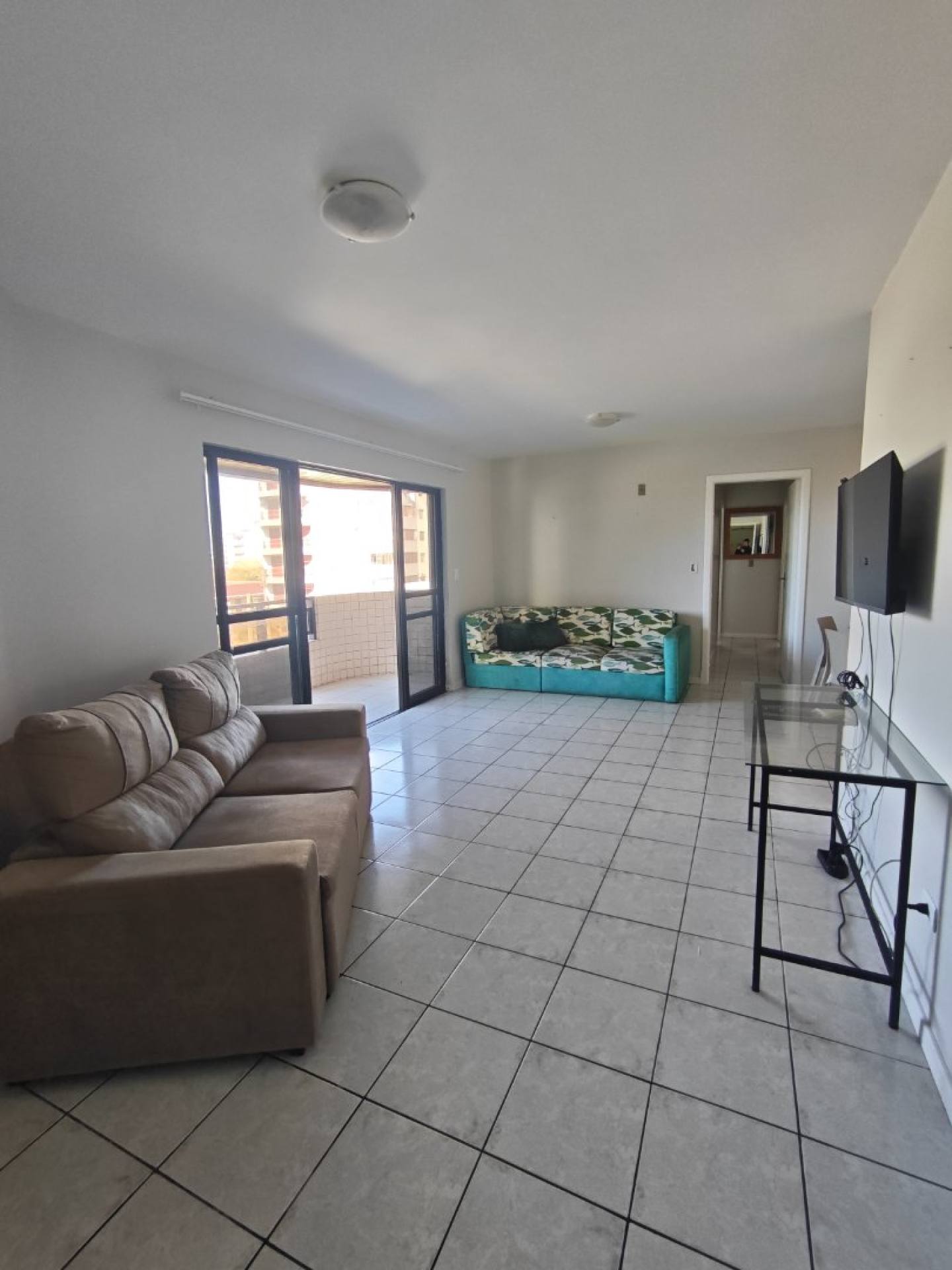 Apartamento Para Vender com 03 quartos 01 suítes no bairro Centro em Guaratuba