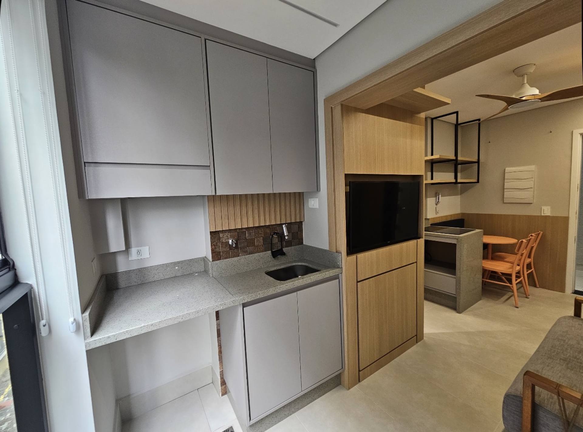 Apartamento Mobiliado com 1 quarto em Caiobá