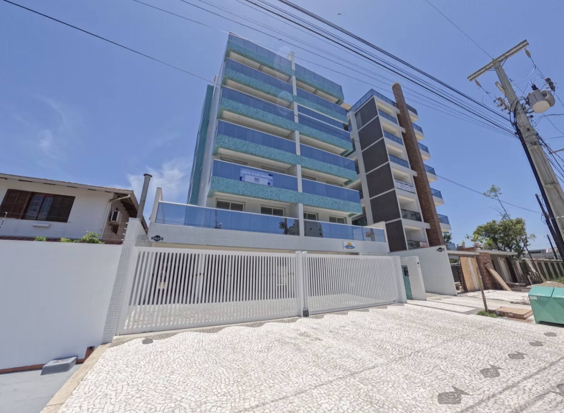 Apartamento novo próximo ao mar em Caiobá