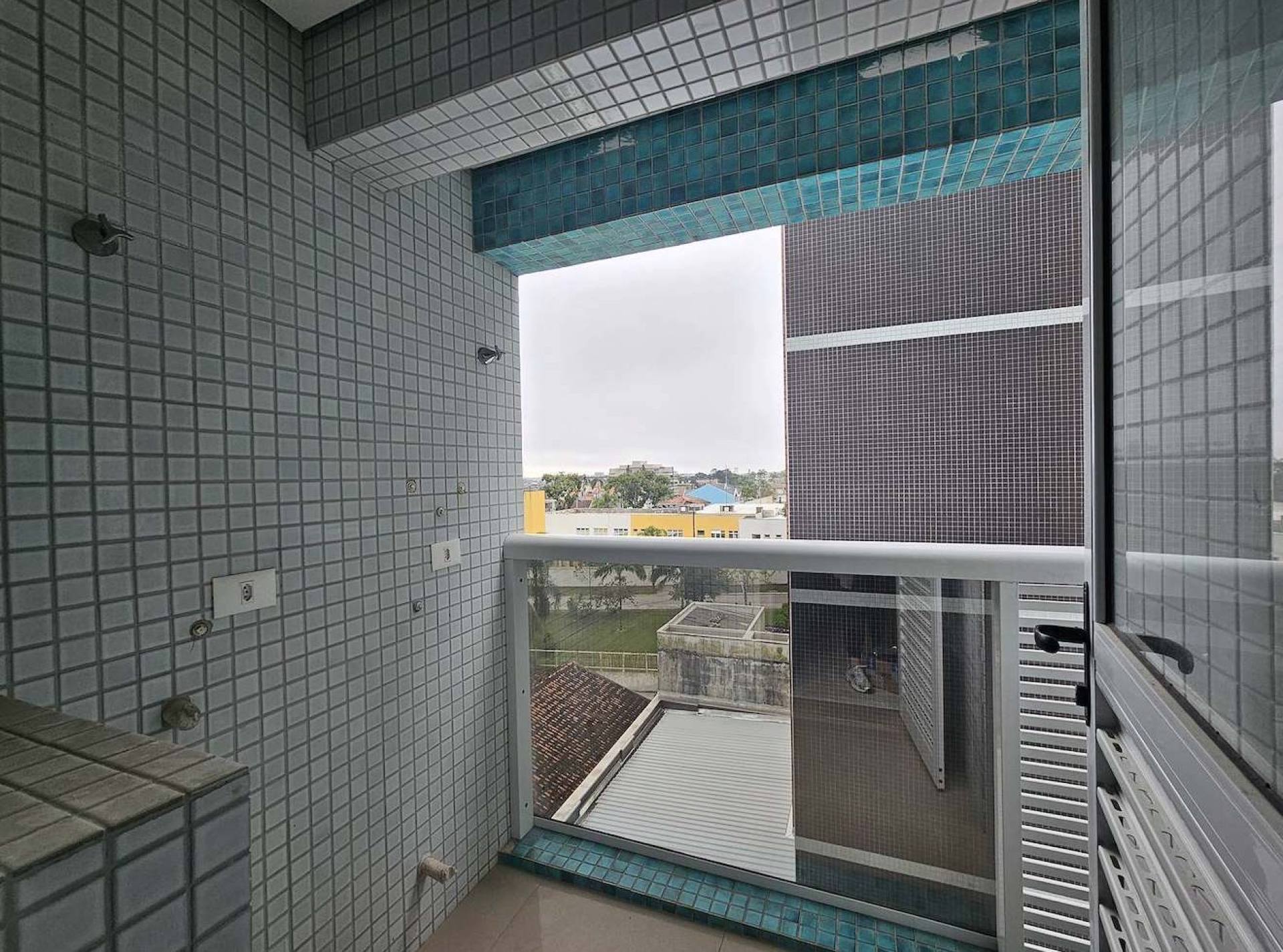 Apartamento novo próximo ao mar em Caiobá