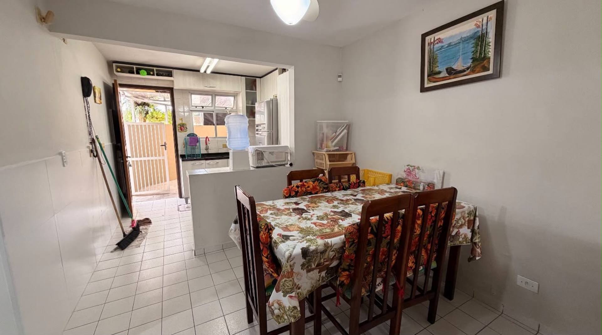 Casa no Condomínio Clube Eliana