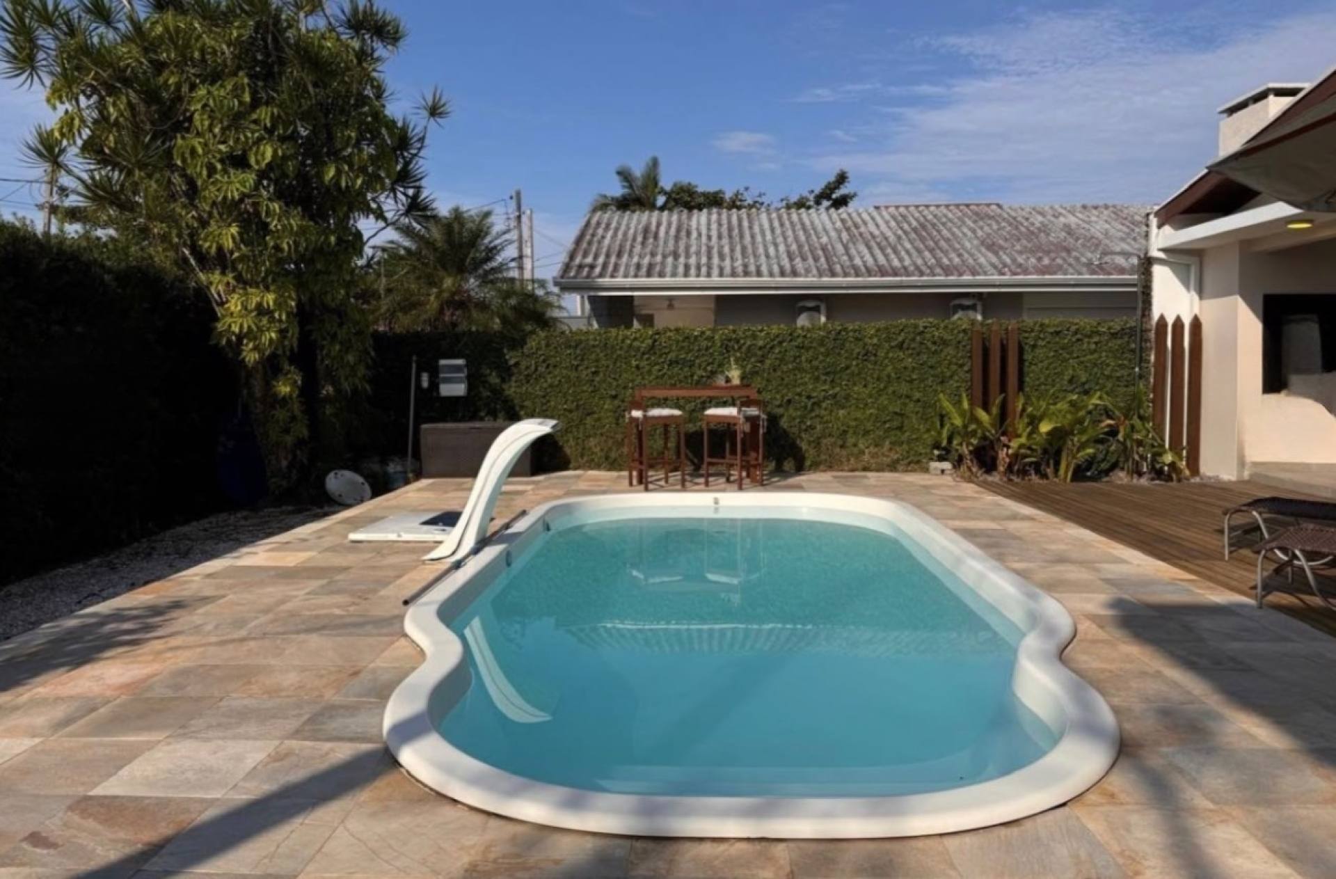 Casa Alto Padrão com Piscina no Brejatuba