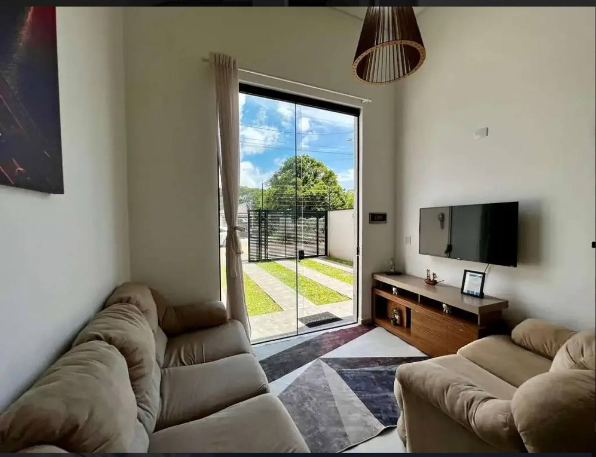 Casa Mobiliada com Piscina