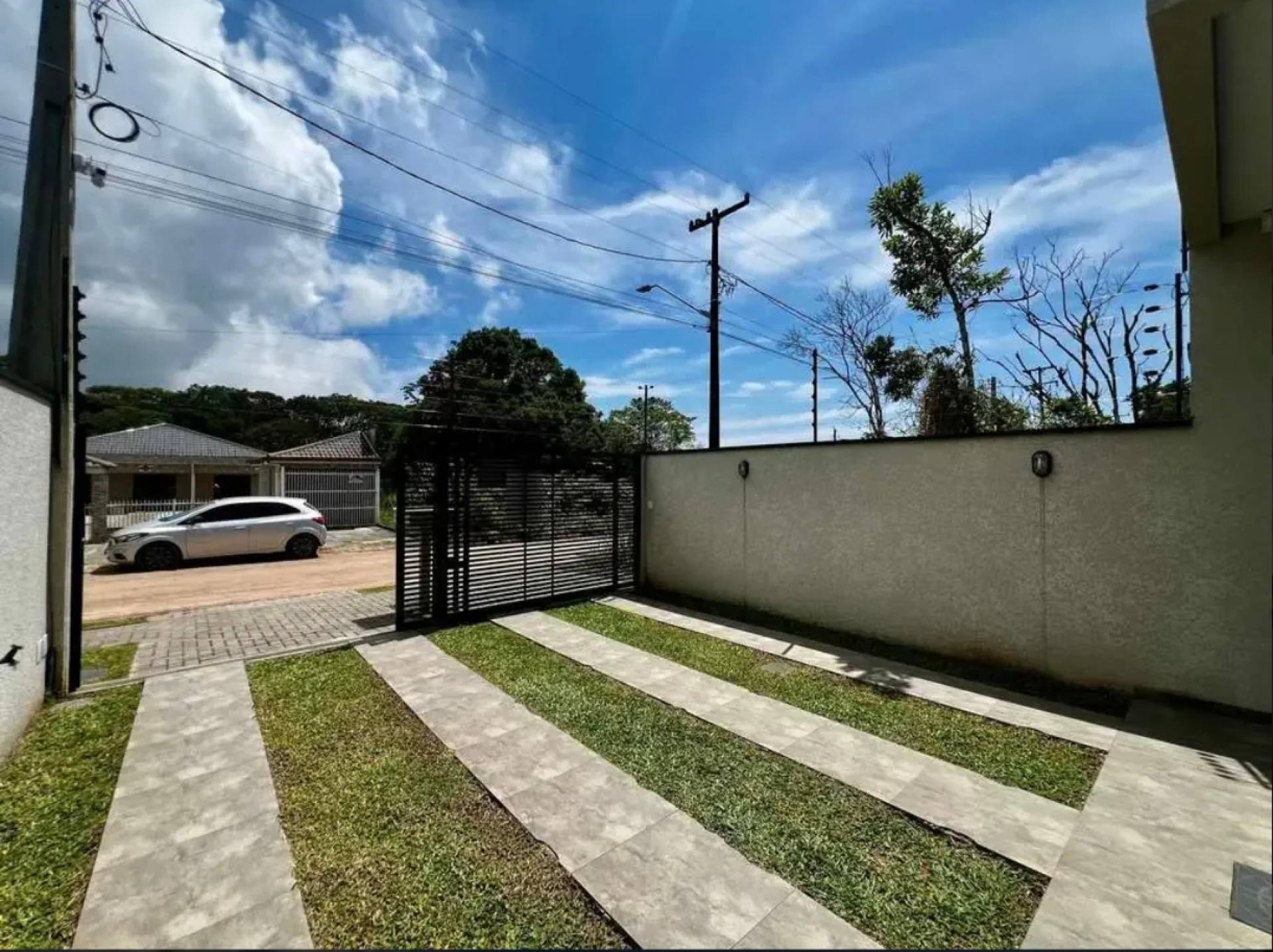 Casa Mobiliada com Piscina
