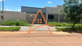 Casa Esquina no Jardim Adriana à Venda