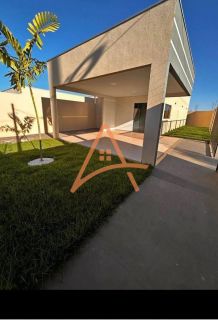 Casa Esquina no Jardim Adriana à Venda