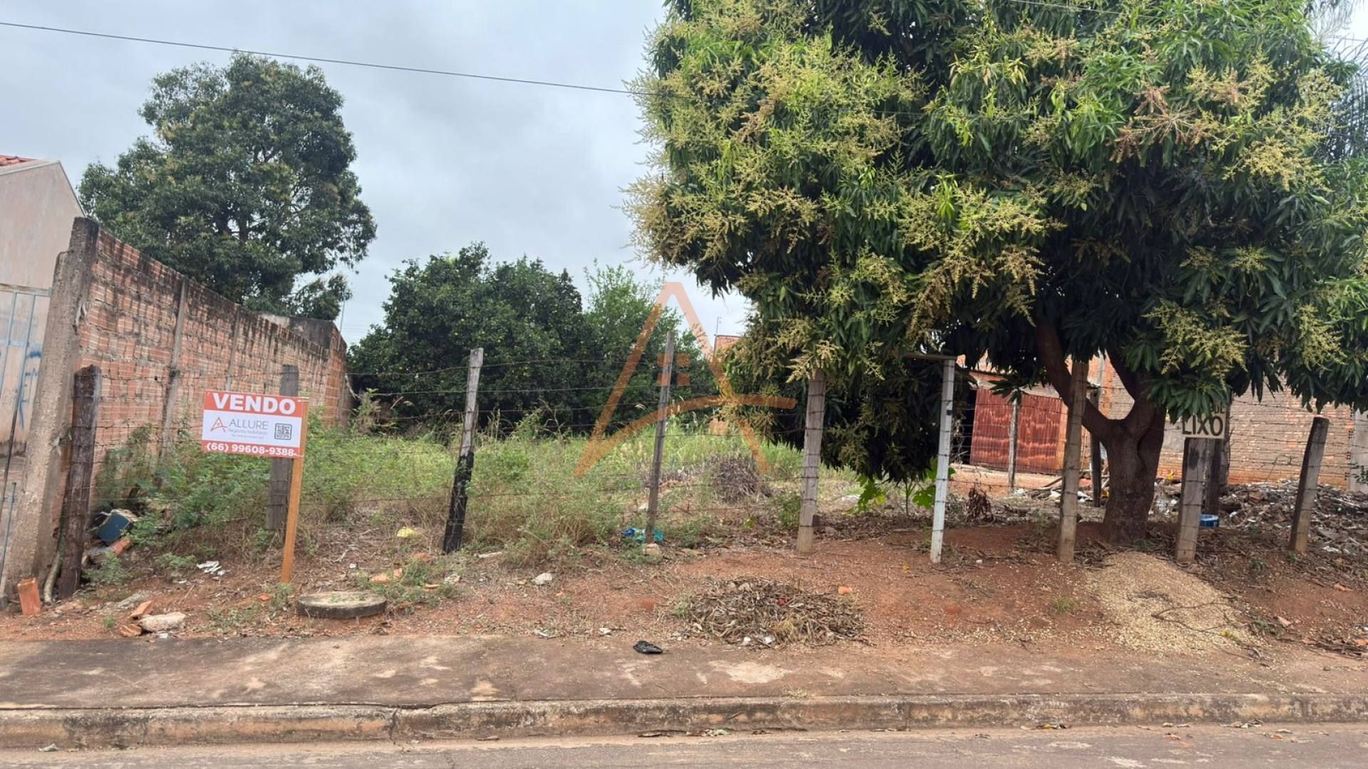 Terreno Serra Dourada à Venda