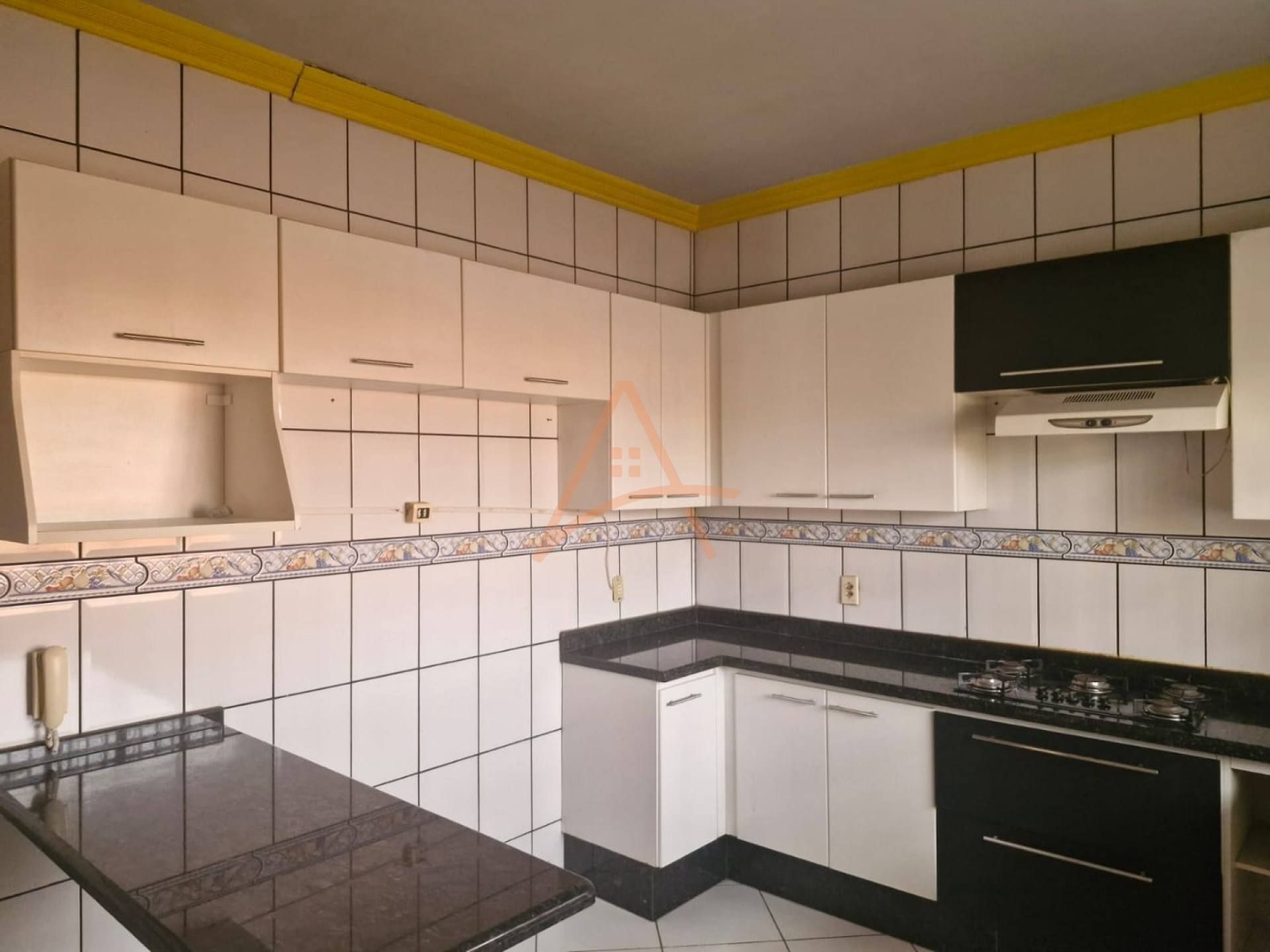 ? Apartamento disponível – Prédio João Urupês - lOCAÇÃO