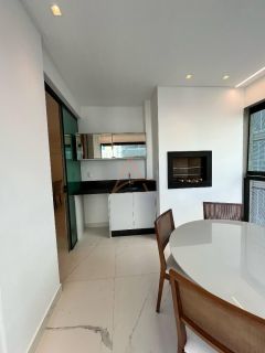 Apartamento Para Vender 3 suítes no bairro Castelo Branco em Itapema