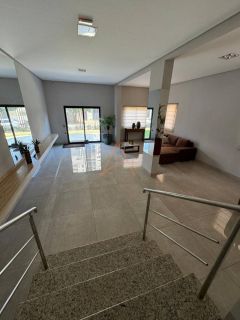 Apartamento Para Alugar com 02 quartos 01 suítes no bairro Parque Sagrada Familia em Rondonópolis