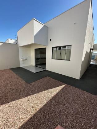 Casa Para Vender no bairro Villa Operária em Rondonópolis