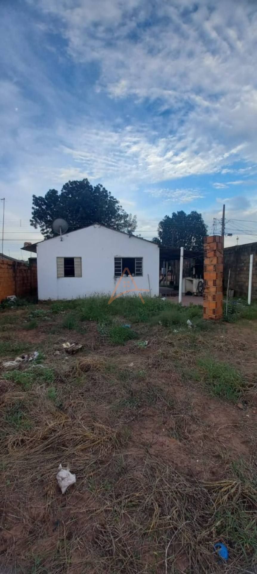 Casa Para Vender com 02 quartos no bairro Parque Residencial Universitário em Rondonópolis