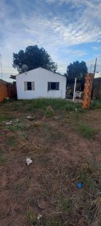 Casa Para Vender com 02 quartos no bairro Parque Residencial Universitário em Rondonópolis