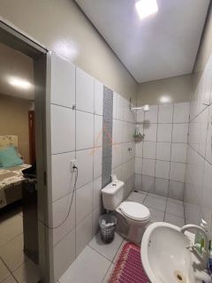 *VENDO SALÃO Comercial (com 4 KIT NET)*.                                                                        ▪️ 01 Salão de 80m² com WC de esquina c/2 portas d acessos                                                                                     