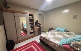 *VENDO SALÃO Comercial (com 4 KIT NET)*.                                                                        ▪️ 01 Salão de 80m² com WC de esquina c/2 portas d acessos                                                                                     