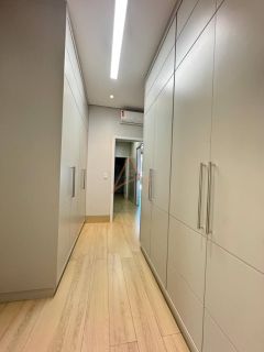 Casa de Condomínio Para Vender 3 suítes no bairro Escolha um bairro... em Rondonópolis