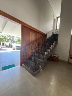 Casa de Condomínio Para Vender 3 suítes no bairro Escolha um bairro... em Rondonópolis