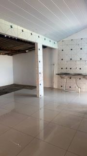 Casa Para Vender com 02 quartos no bairro Centro em Rondonópolis