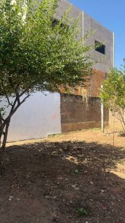 Casa Para Vender com 02 quartos no bairro Centro em Rondonópolis