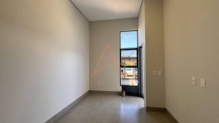 Casa Para Vender com 02 quartos 01 suítes no bairro Loteamento Green Valley em Rondonópolis