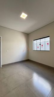 Casa Para Vender com 02 quartos 01 suítes no bairro Loteamento Green Valley em Rondonópolis