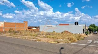Lote / Terreno de Bairro Para Vender no bairro Res. Magnolia Angelica em Rondonópolis