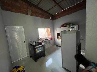 VENDO DUAS CASAS – ROSA BORORO