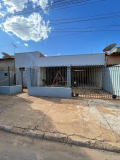 Casa à Venda no Jardim Reis!