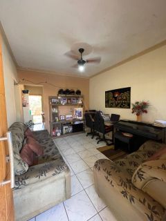 Casa à Venda no Jardim Reis!