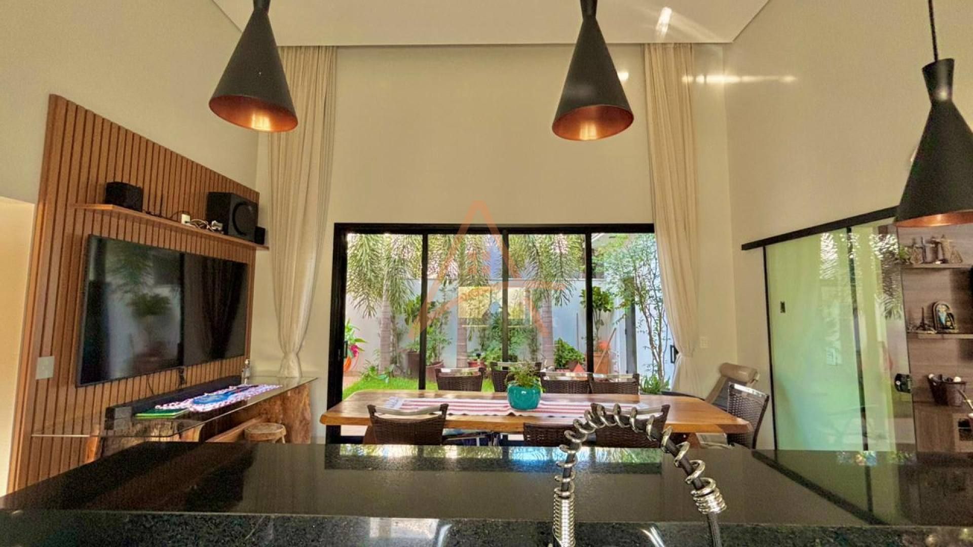 Casa moderna no Condomínio Villa Toscana à Venda!