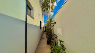 Casa moderna no Condomínio Villa Toscana à Venda!