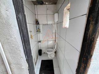 VENDO CASA NO BAIRRO Jd. Barbosa