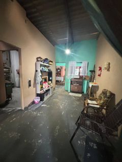 VENDO CASA + SALÃO COMERCIAL – ALFREDO DE CASTRO I