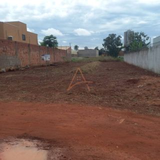 Imóvel: Terreno – Sagrada Família