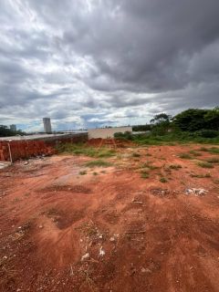 TERRENO À VENDA – GREEN VALLEY 2º