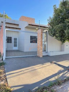 CASA À VENDA – BAIRRO VILA RICA