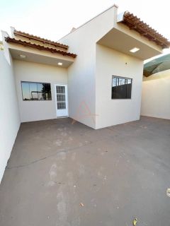 CASA À VENDA – BAIRRO VILA RICA